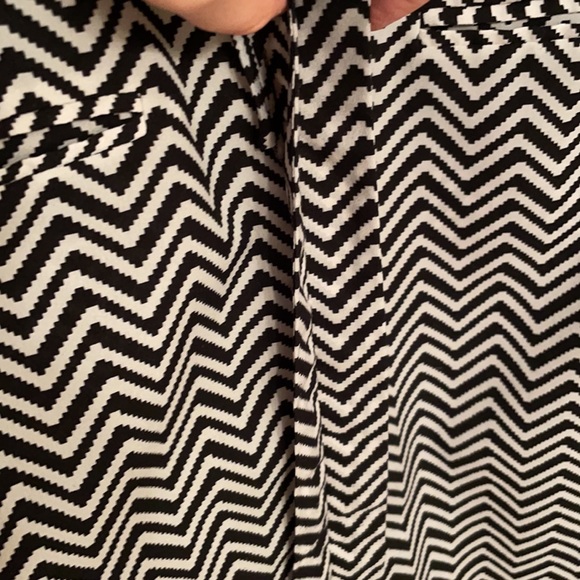 French Connection Blouse EUC - Picture 8 of 14